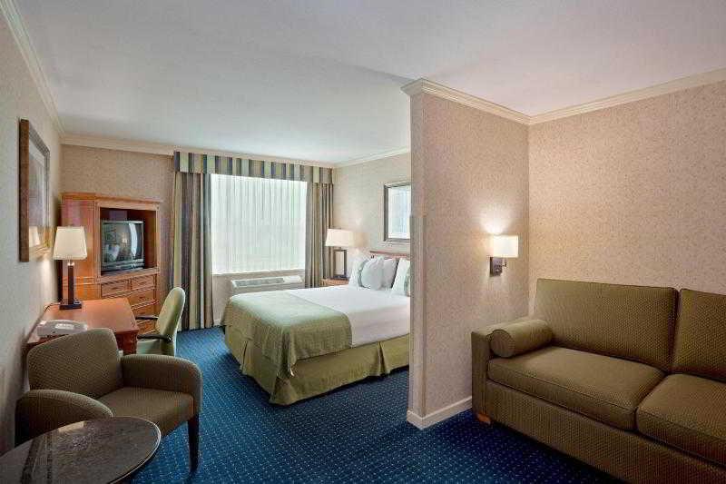 Vancouver Airport By Ihg Hotel