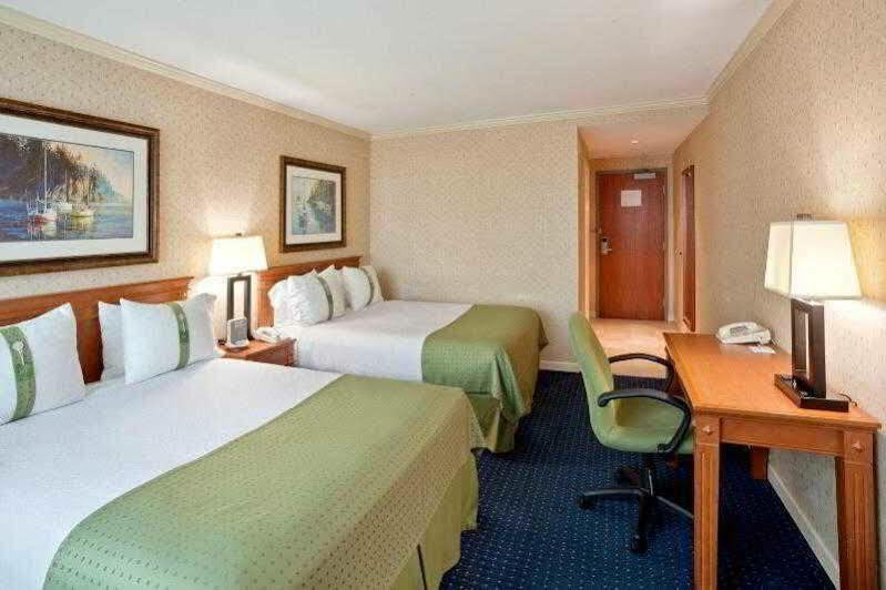 Vancouver Airport By Ihg 4*